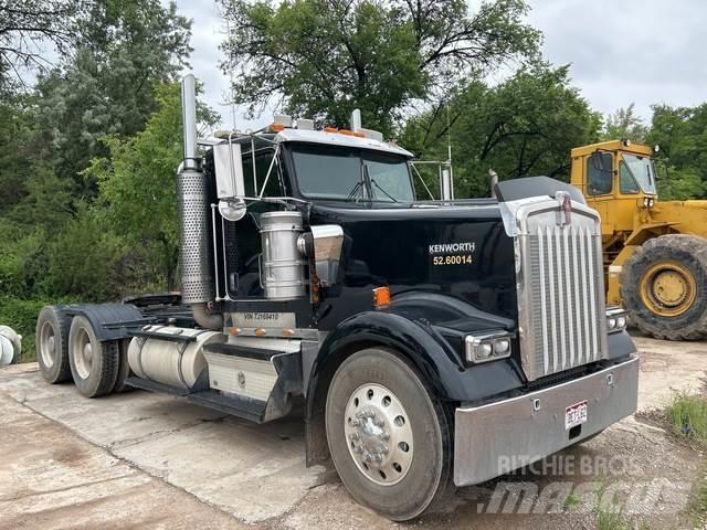 Kenworth W900L Sattelzugmaschinen