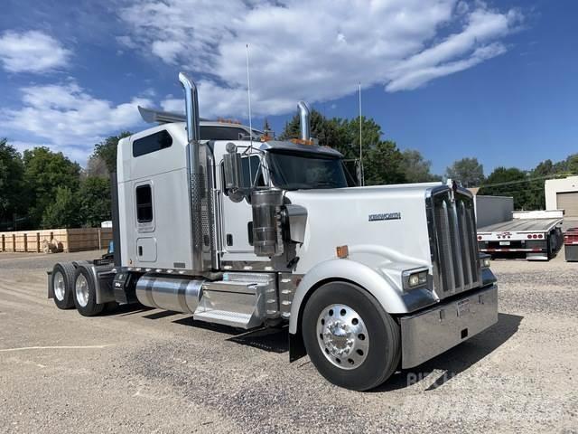Kenworth W900L Sattelzugmaschinen