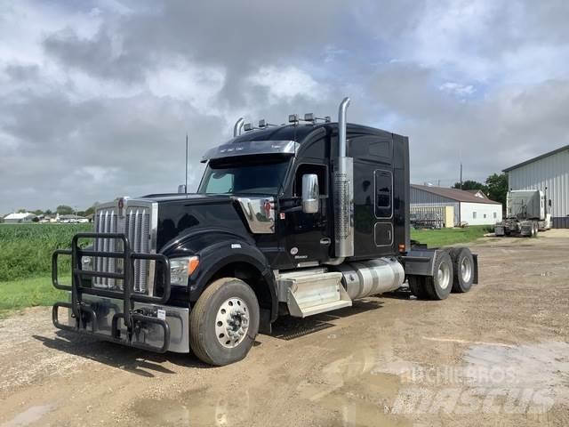 Kenworth W990 Sattelzugmaschinen
