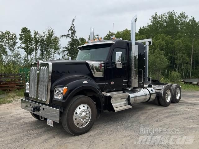 Kenworth W990 Sattelzugmaschinen