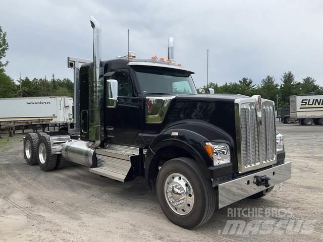 Kenworth W990 Sattelzugmaschinen