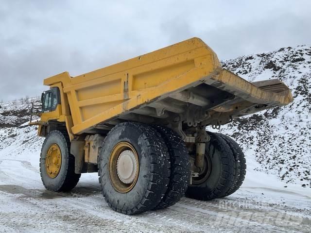 Komatsu 330M Dumper - Knickgelenk
