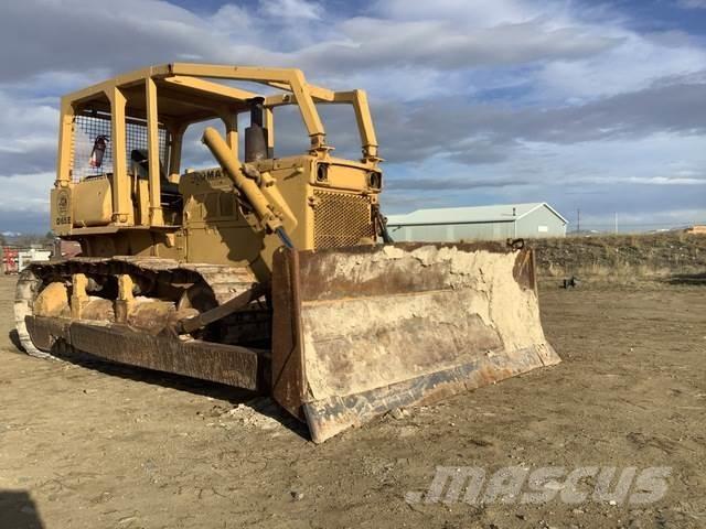 Komatsu D65E-6 Bulldozer