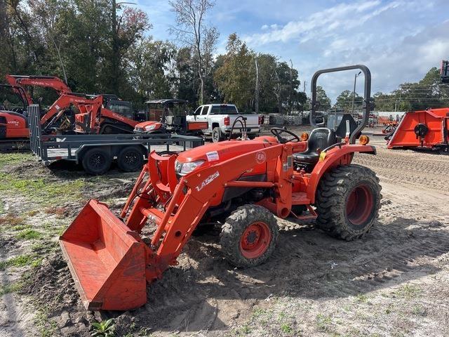Kubota L3301DT Kleintraktoren