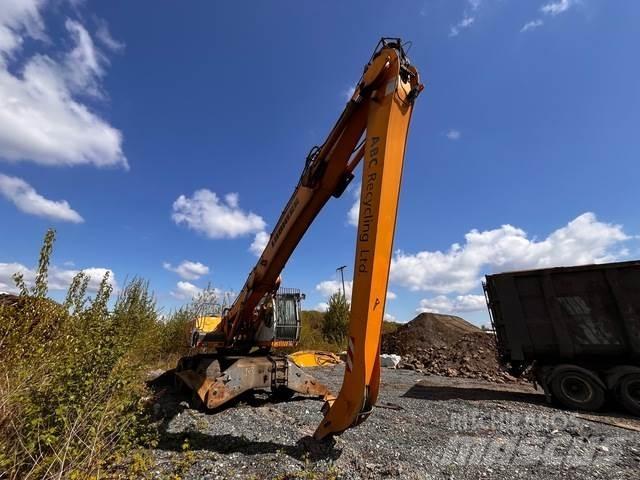 Liebherr A934C Materialumschlag
