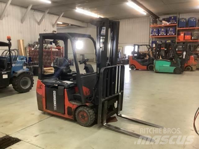 Linde E18 Elektro Stapler