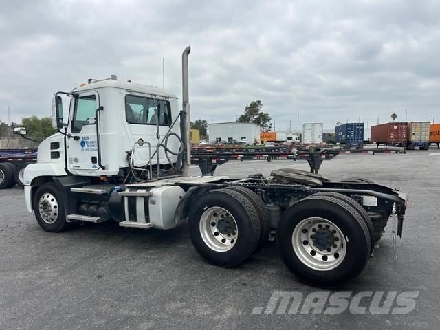 Mack AN64T Sattelzugmaschinen