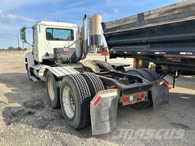 Mack CH613 Sattelzugmaschinen