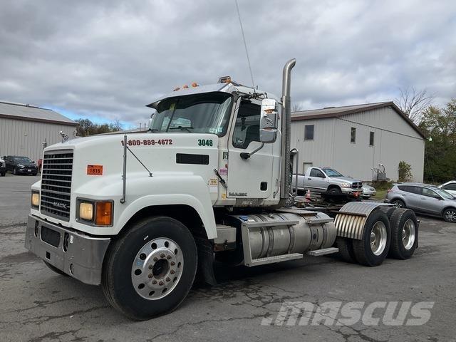 Mack CHU613 Sattelzugmaschinen