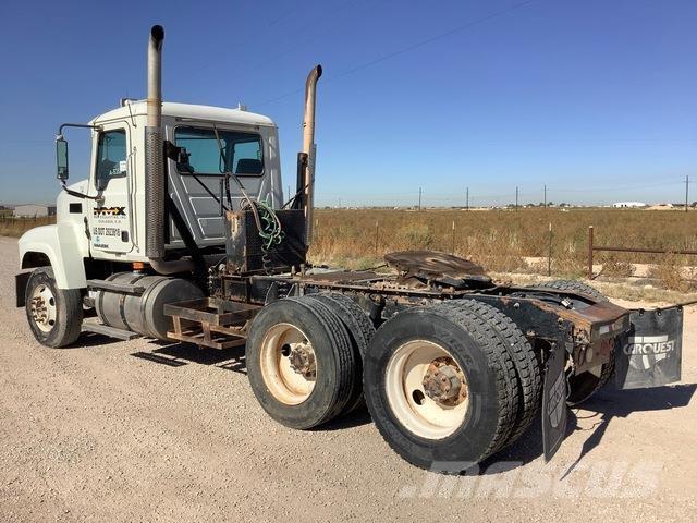 Mack CHU613 Sattelzugmaschinen