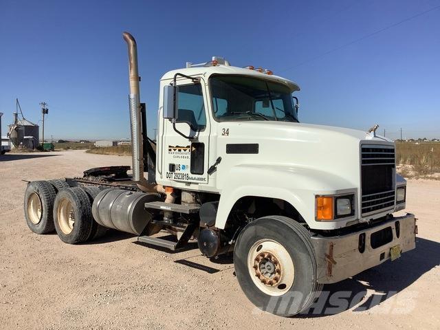 Mack CHU613 Sattelzugmaschinen