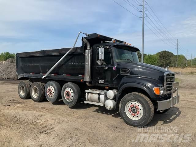 Mack CV713 Kipper