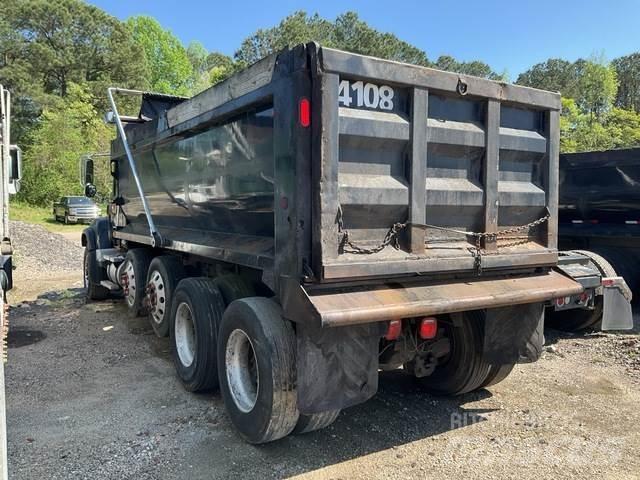 Mack CV713 Kipper
