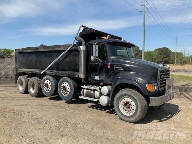 Mack CV713 Kipper