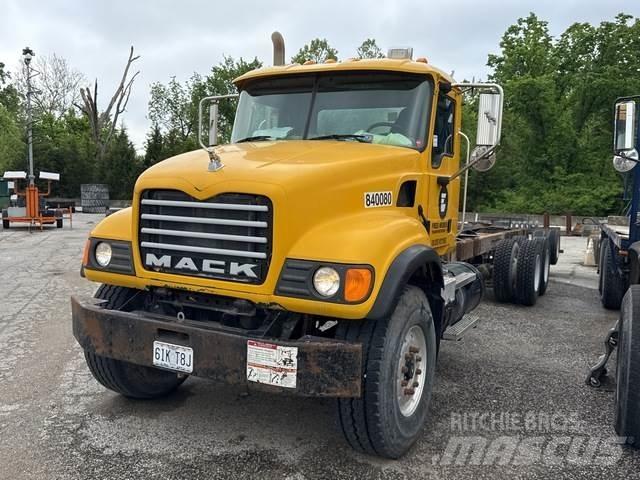 Mack CV713 Kabinen