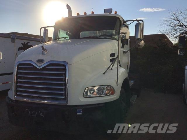 Mack CXN612 Sattelzugmaschinen