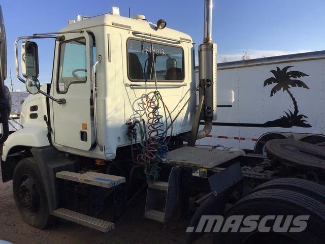Mack CXN612 Sattelzugmaschinen