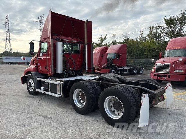 Mack CXU613 Sattelzugmaschinen