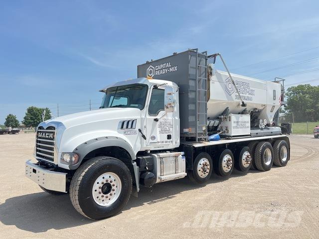 Mack GR64F Beton-Mischfahrzeuge