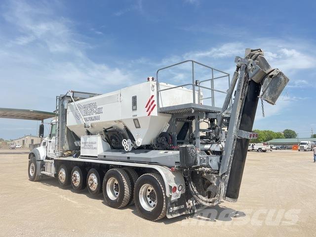 Mack GR64F Beton-Mischfahrzeuge