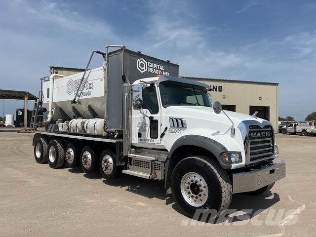 Mack GR64F Beton-Mischfahrzeuge