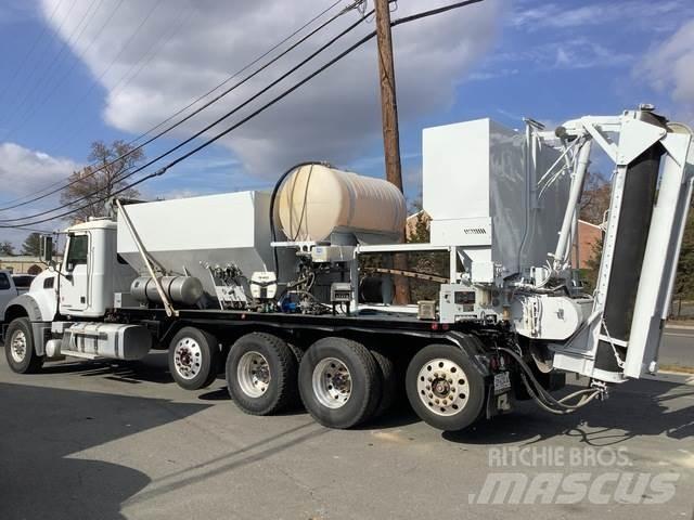 Mack GU713 Beton-Mischfahrzeuge