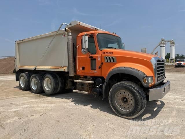 Mack GU713 Kipper