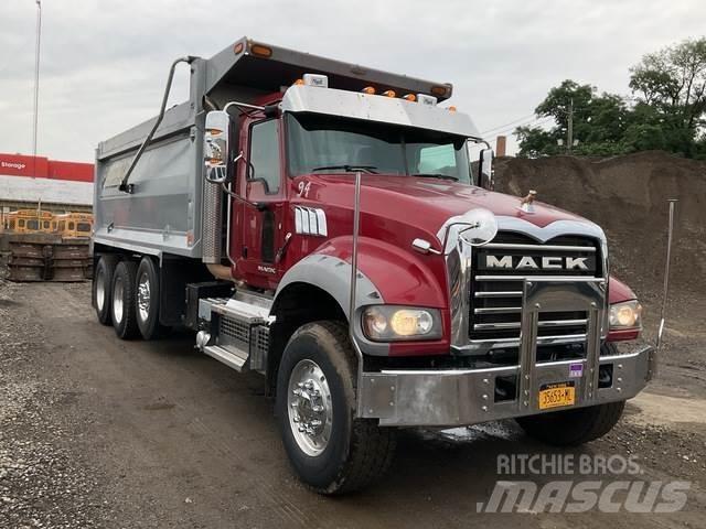 Mack GU713 Kipper