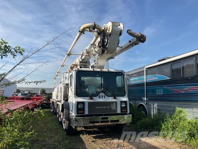 Mack MR688S Betonpumpen