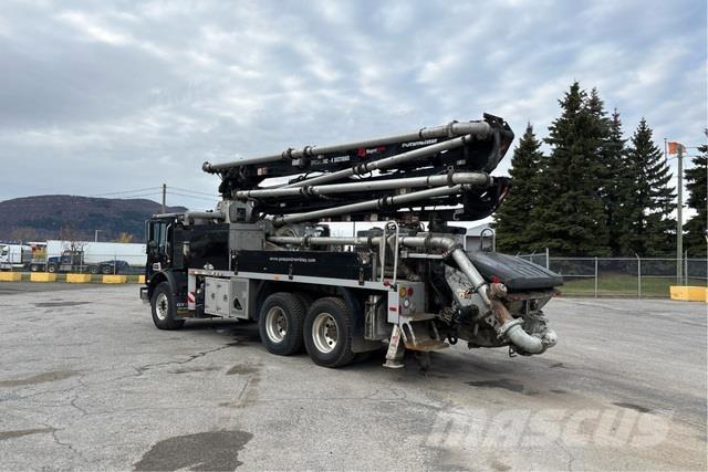 Mack MRU613 Betonpumpen