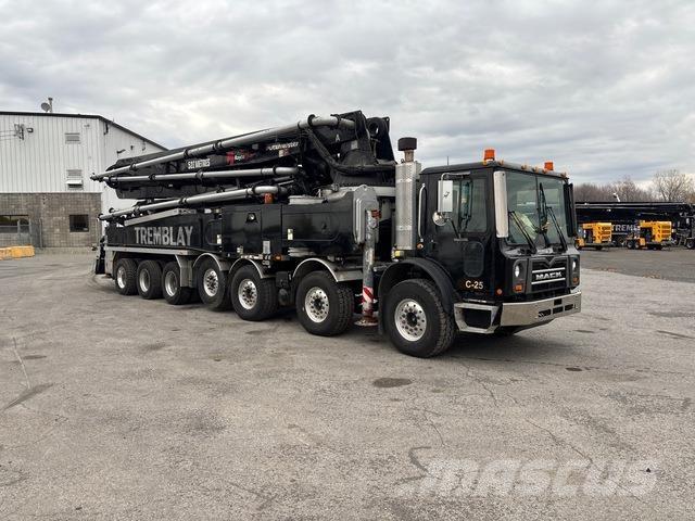 Mack MRU613 Betonpumpen