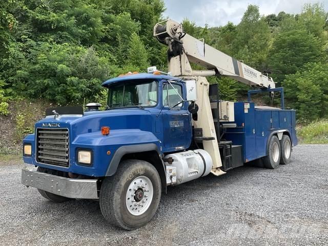 Mack RD688S Andere Fahrzeuge