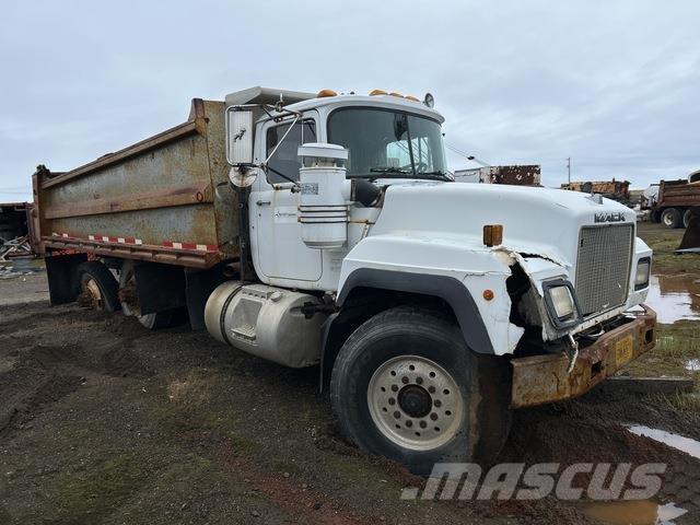 Mack RD688S Kipper