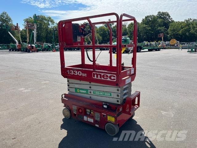 MEC 1330SE Scheren-Arbeitsbühnen