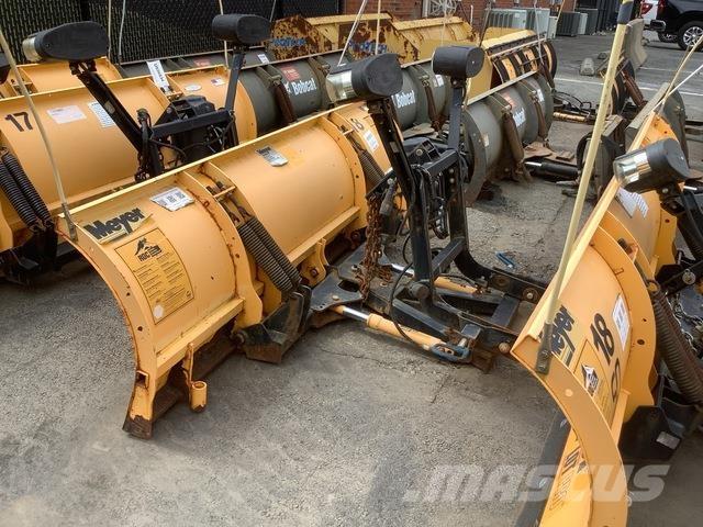 Meyer LP-8.0 Schneeschilde und -pflüge