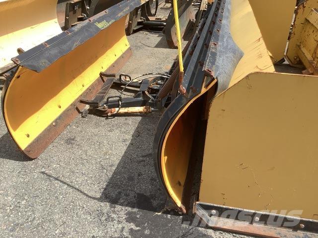 Meyer LP-8.0 Schneeschilde und -pflüge