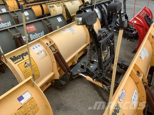 Meyer LP-8.0 Schneeschilde und -pflüge