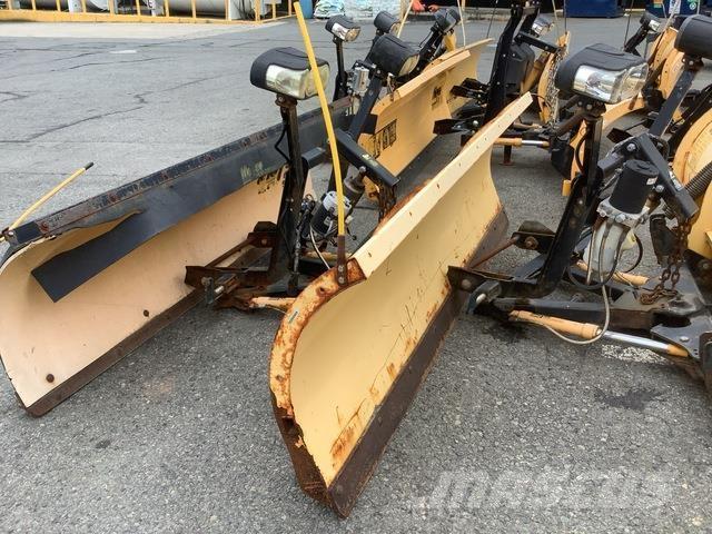 Meyer LP-8.5 Schneeschilde und -pflüge