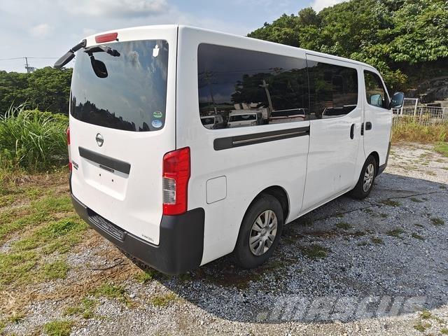 Nissan CARAVAN Minibusse