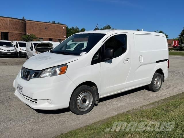 Nissan NV200 Lieferwagen