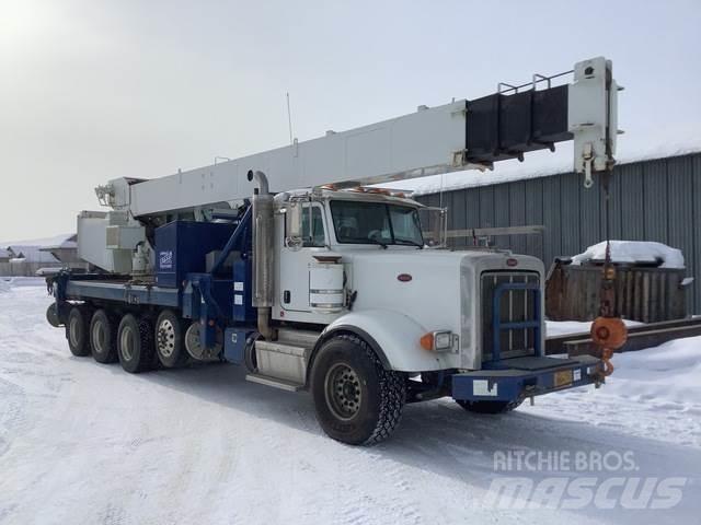 Peterbilt  Raupenkrane
