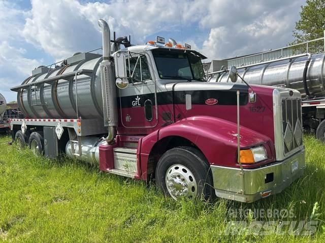 Peterbilt  Saug- und Druckwagen