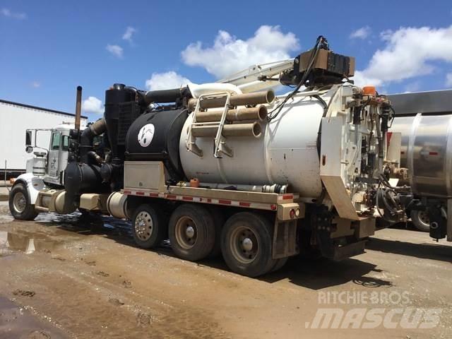 Peterbilt  Raupenbagger