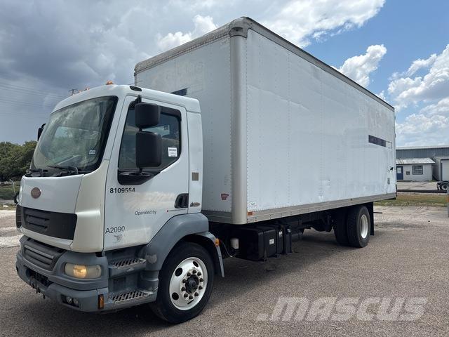 Peterbilt 220 Kastenaufbau