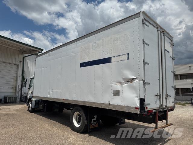 Peterbilt 220 Kastenaufbau
