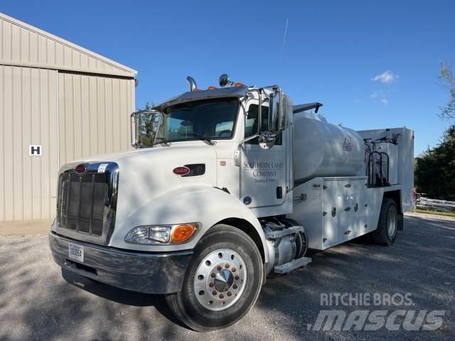 Peterbilt 337 Tankwagen