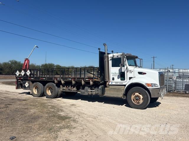 Peterbilt 348 Kranwagen