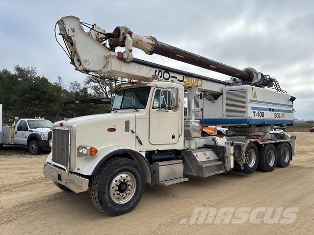 Peterbilt 357 Fahrzeug mit mobiler Bohranlage
