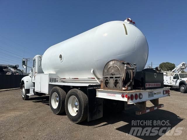 Peterbilt 382 Tankwagen