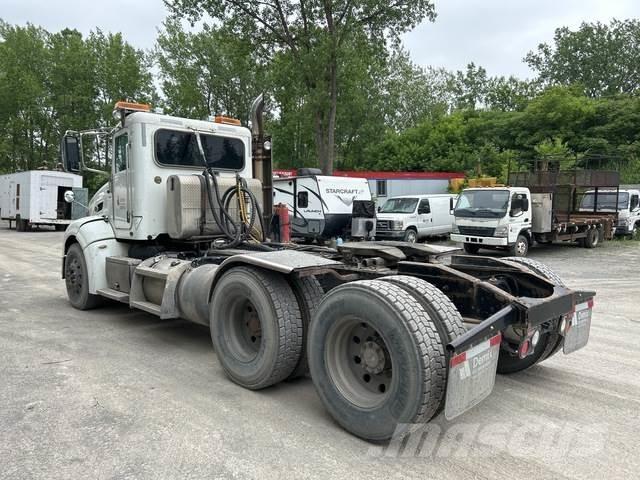 Peterbilt 384 Sattelzugmaschinen